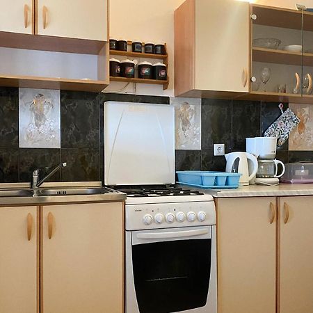 1 Bedroom Awesome Apartment In Liznjan Luaran gambar